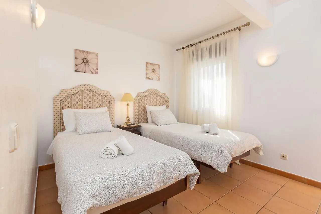 Oceanview Apartment A By Sequeira Albufeira